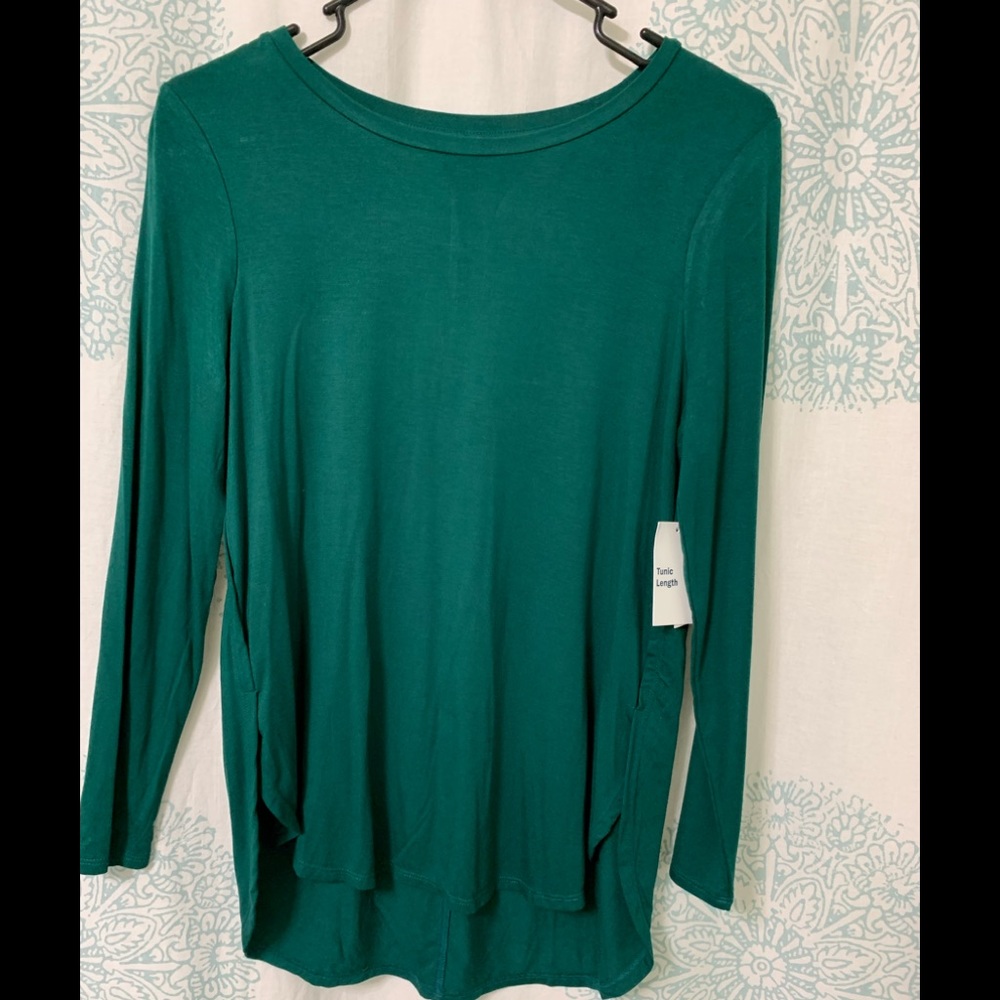 Long sleeve Luxe girls xl